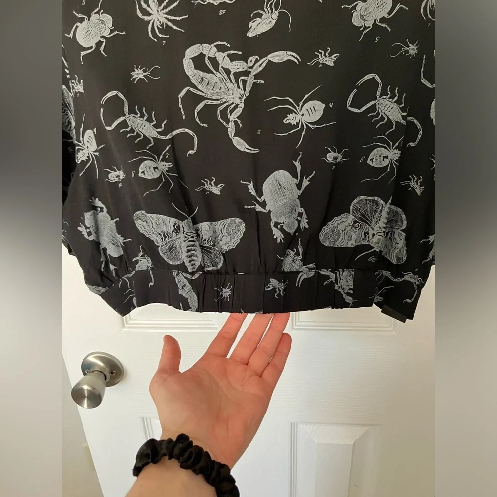 Disturbia Parasite bugs printed cropped button up shirt - Picture 9 of 13